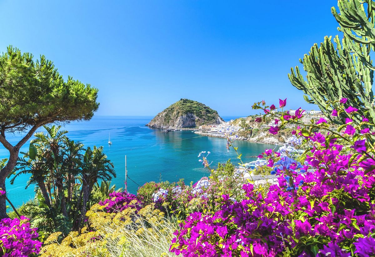 Gallery giorno 1
        Ischia: l'isola verde
        Campania
        trekking viaggio di più giorni a piedi