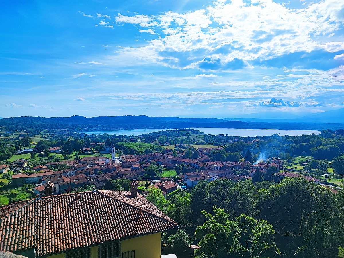 Gallery giorno 1
        Il Cammino di Oropa
        Piemonte
        trekking viaggio di più giorni a piedi