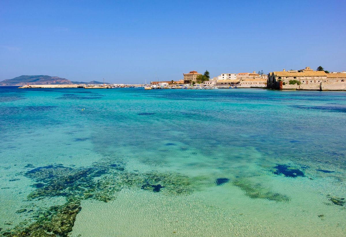 Gallery giorno 1
        Egadi Express
        Sicilia
        trekking viaggio di più giorni a piedi