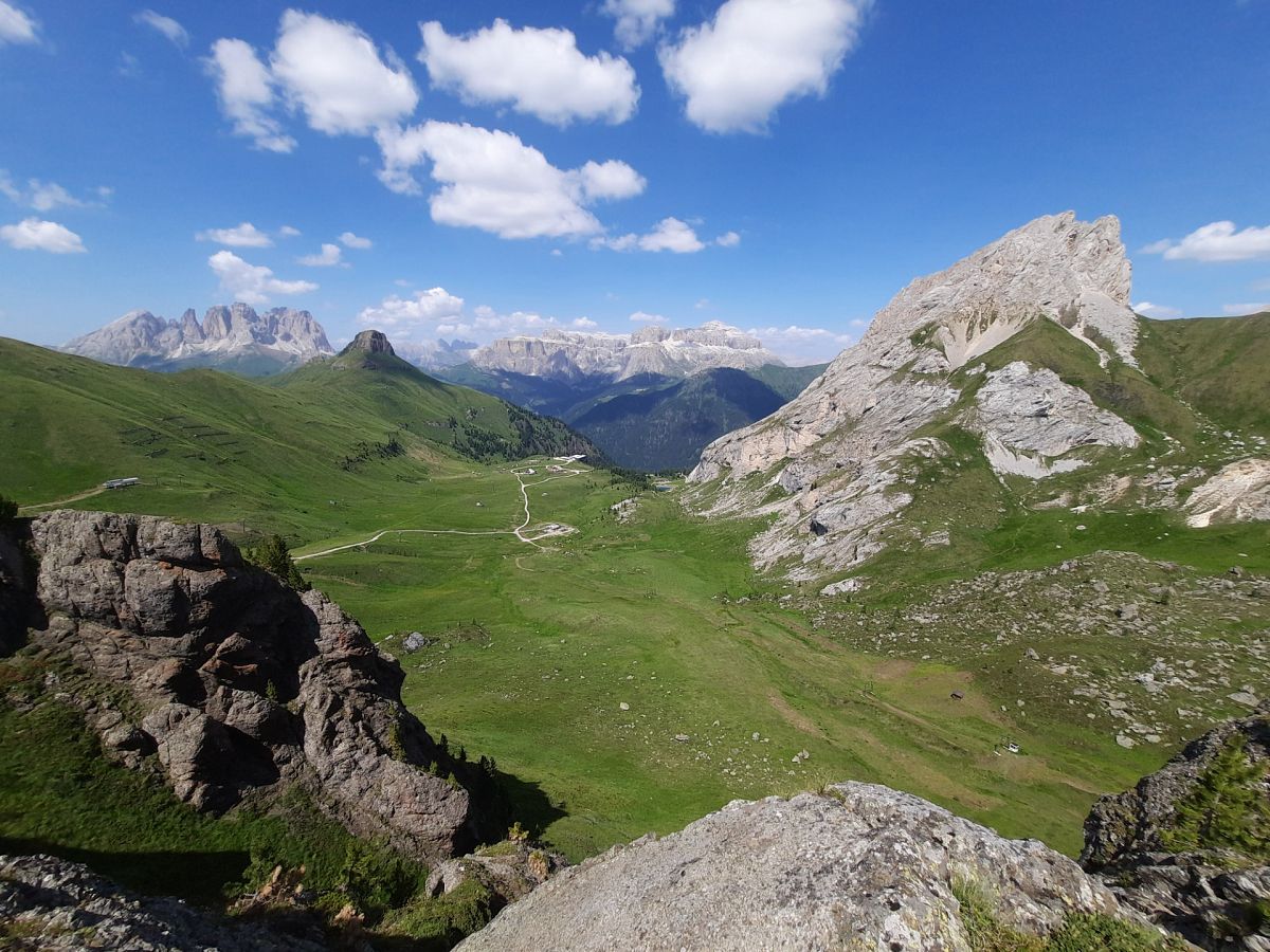 Gallery giorno 2
        Viaggio sulle Dolomiti
        Trentino-Alto Adige
        trekking viaggio di più giorni a piedi