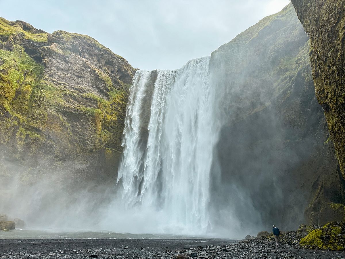 Gallery giorno 3
        Islanda: nelle terre selvagge
        Islanda
        trekking viaggio di più giorni a piedi