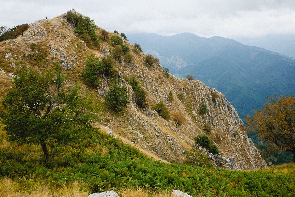 Escursione guidata alla Penna di Lucchio,
      Toscana