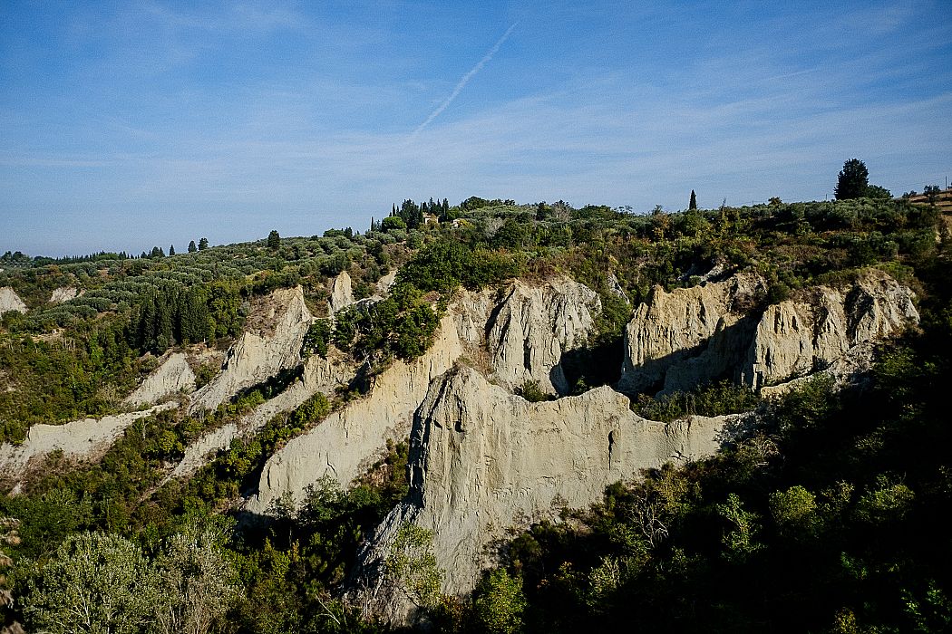 I Calanchi di Certaldo
    Escursione giornaliera a piedi di gruppo
    Toscana