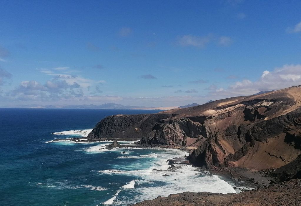 Trekking Fuerteventura Selvaggia
    Viaggio a piedi di gruppo
    Estero/Nessuna