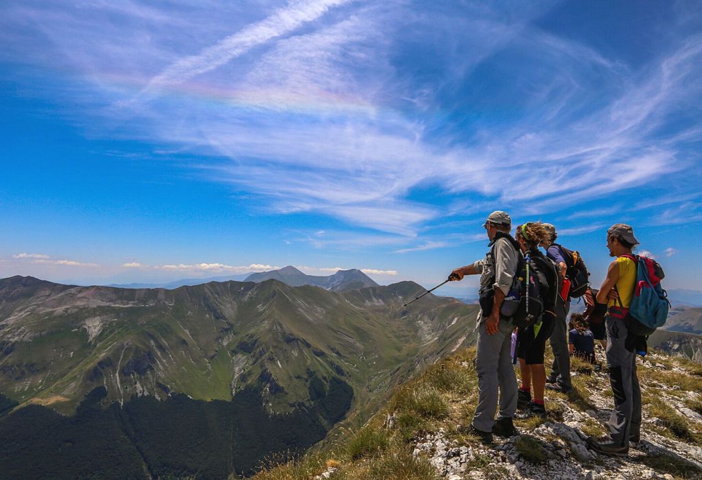 Trekking Monti Sibillini: vette indiavolate
    Viaggio a piedi di gruppo
    Marche