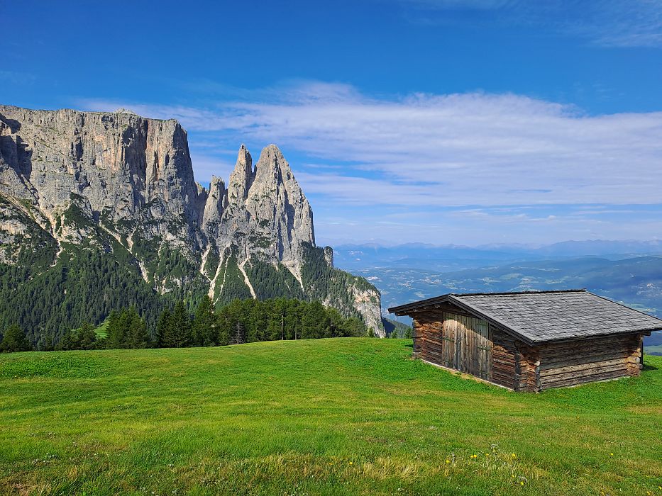 Trekking Alpe di Siusi
    Viaggio a piedi di gruppo
    Trentino-Alto Adige