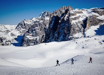 Viaggio di gruppo a piedi: Ciaspolata alle Tre Cime di Lavaredo
Veneto trekking