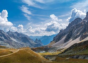 Viaggio di gruppo a piedi: Val Maira: la montagna Occitana
Piemonte trekking