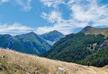 Trekking giornaliero in Lazio:
Il Monte di Cambio, in gruppo a piedi