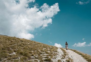 Trekking giornaliero in Emilia-Romagna:
Nel cuore del Gesso Romagnolo, in gruppo a piedi